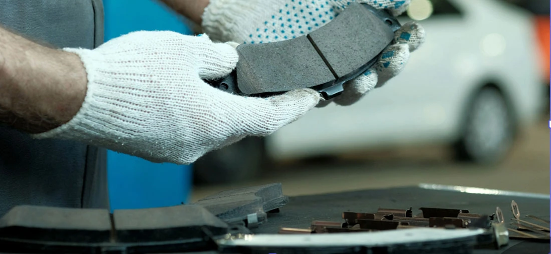 brake-pads-and-discs-replacement brake-pads-and-discs-replacement